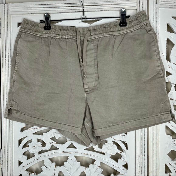 GAP Pants - Gap Khaki Canvas Shorts